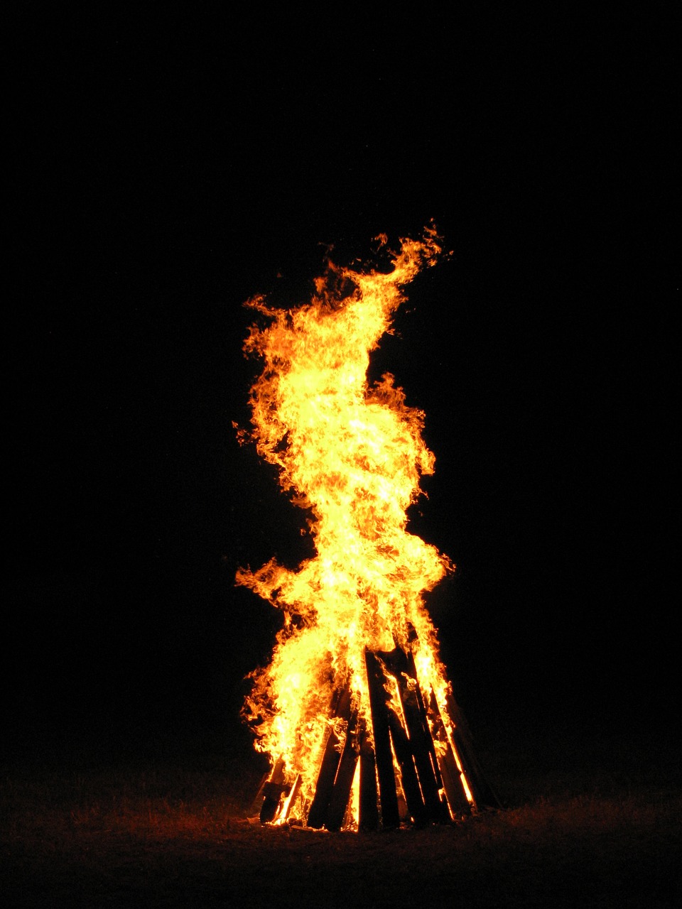 fire, san juan, bonfire-820091.jpg